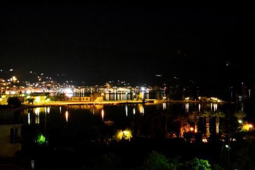 Saga Hotel Poros Town Exterior photo